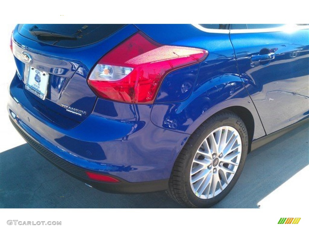 2014 Focus Titanium Hatchback - Performance Blue / Charcoal Black photo #9