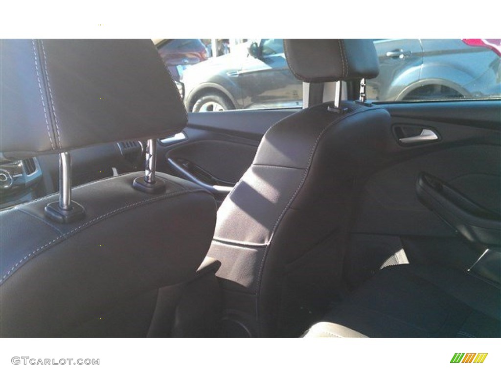 2014 Focus Titanium Hatchback - Performance Blue / Charcoal Black photo #18