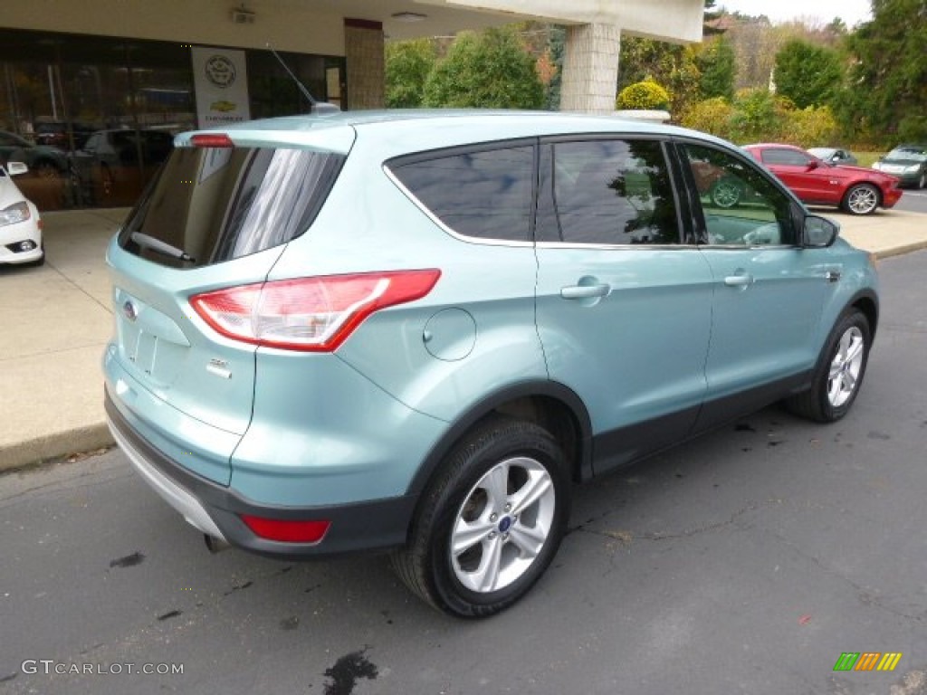2013 Escape SE 2.0L EcoBoost 4WD - Frosted Glass Metallic / Charcoal Black photo #8