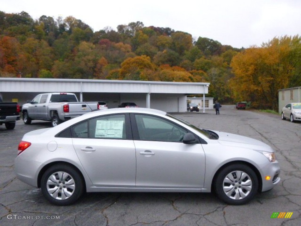 2015 Cruze LS - Silver Ice Metallic / Jet Black/Medium Titanium photo #1