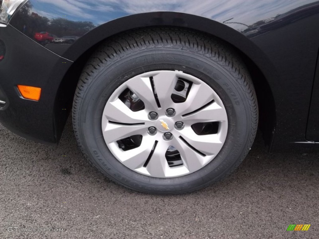 2015 Chevrolet Cruze LS Wheel Photo #98302447