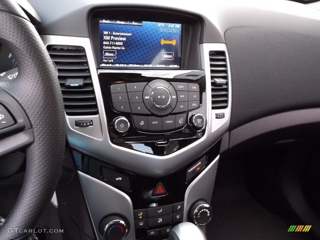 2015 Chevrolet Cruze Eco Controls Photo #98303122