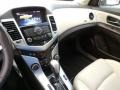 Summit White - Cruze LT Photo No. 16