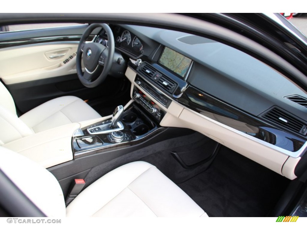 2014 BMW 5 Series 535d xDrive Sedan Ivory White/Black Dashboard Photo #98309311