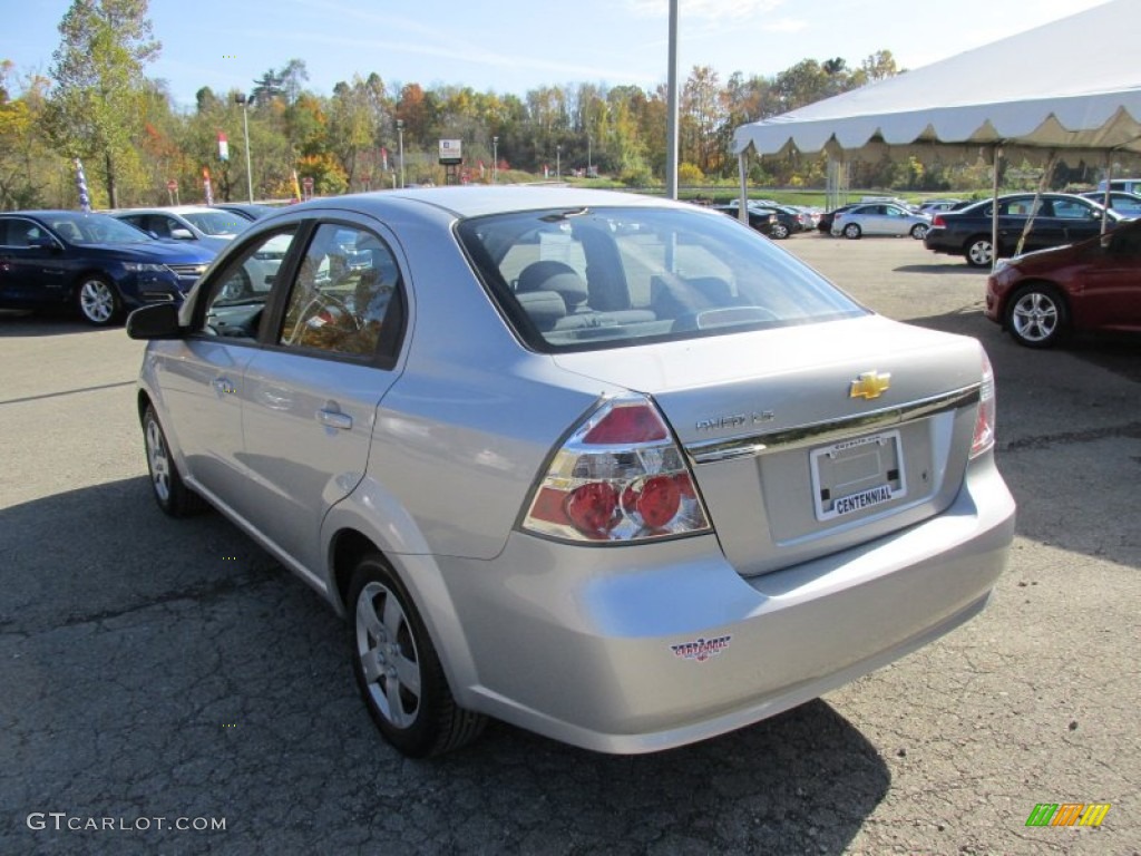2008 Aveo LS Sedan - Cosmic Silver Metallic / Charcoal photo #4