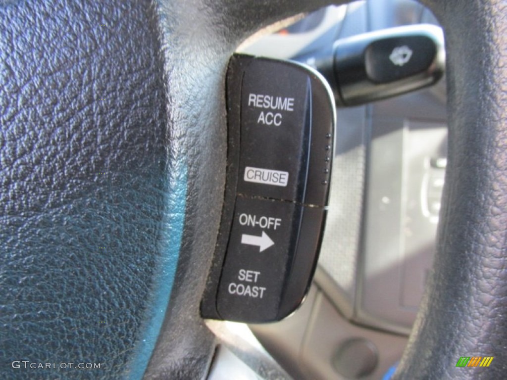 2008 Aveo LS Sedan - Cosmic Silver Metallic / Charcoal photo #27