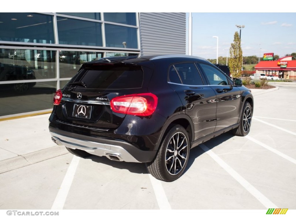 2015 GLA 250 4Matic - Night Black / Black photo #4