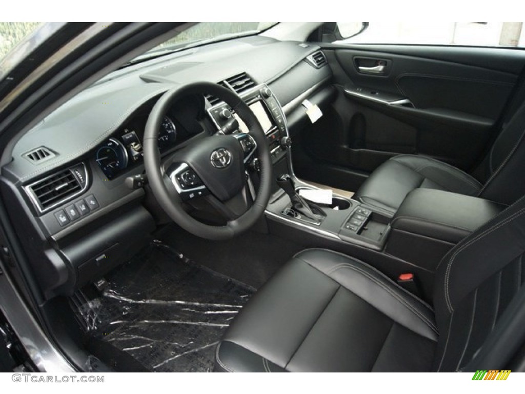 Black Interior 2015 Toyota Camry Hybrid XLE Photo #98313484
