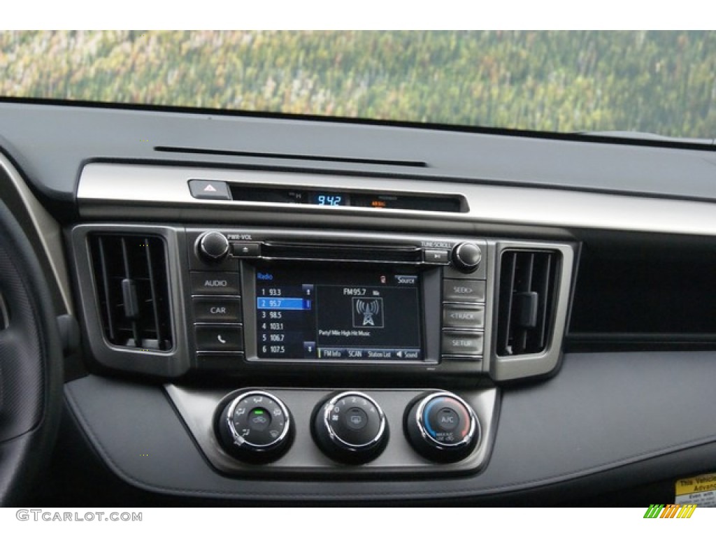 2015 Toyota RAV4 LE AWD Controls Photo #98314033