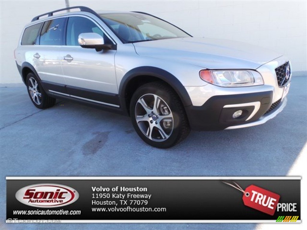 2015 XC70 T6 AWD - Bright Silver Metallic / Off Black photo #1