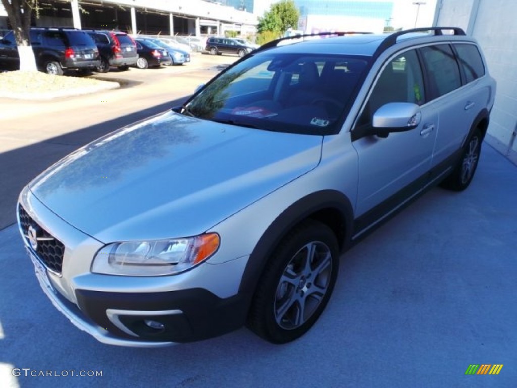 2015 XC70 T6 AWD - Bright Silver Metallic / Off Black photo #3