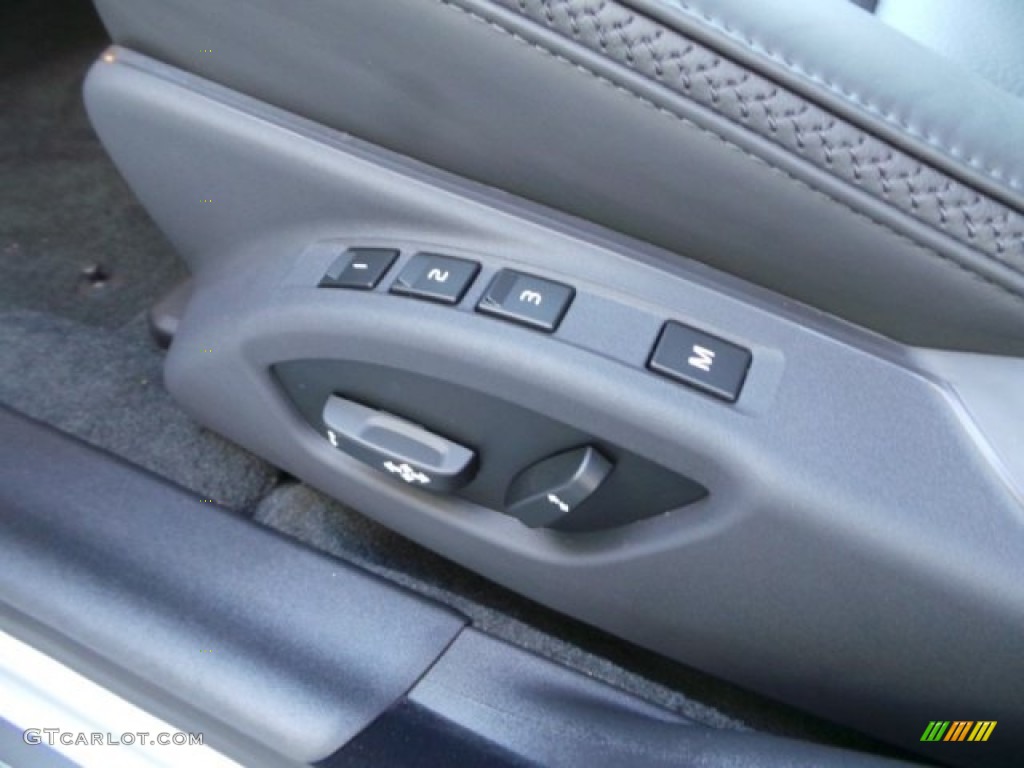 2015 Volvo XC70 T6 AWD Controls Photo #98314294