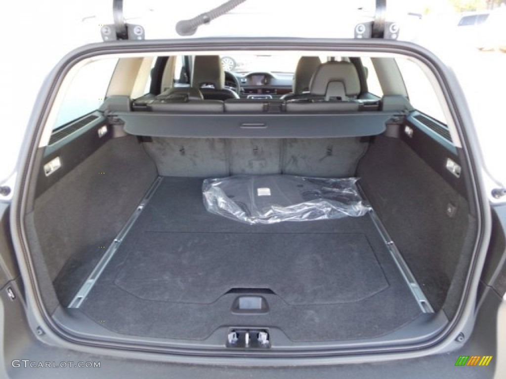 2015 Volvo XC70 T6 AWD Trunk Photo #98314633