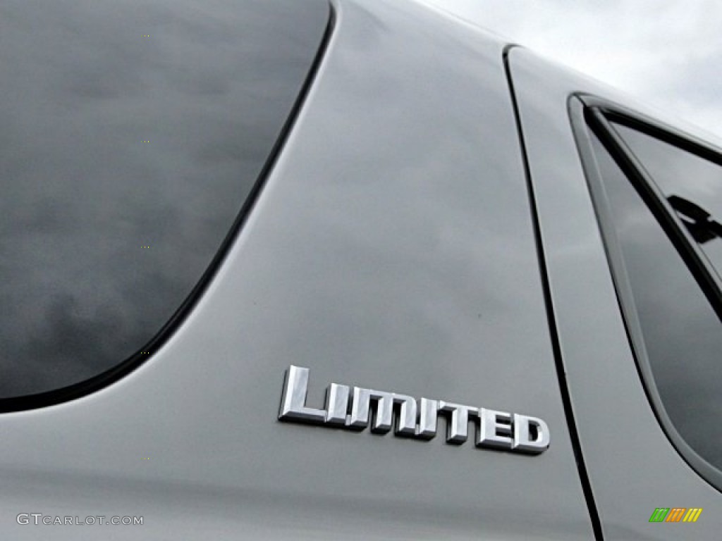 2007 Toyota Sequoia Limited Marks and Logos Photos