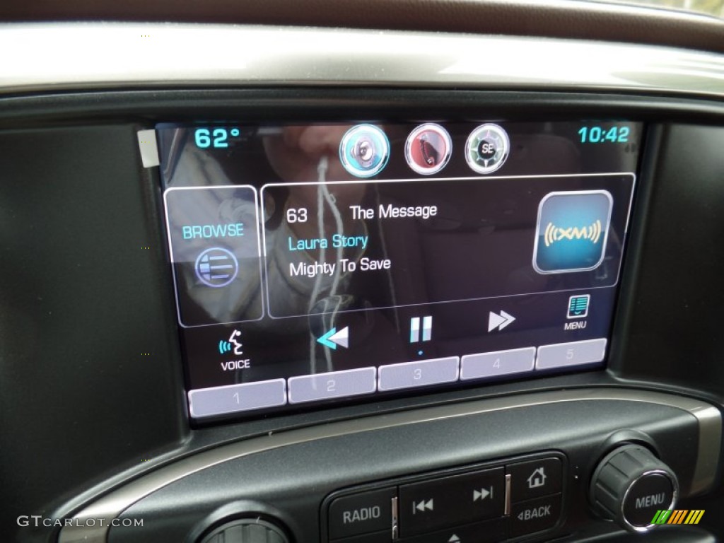 2015 Chevrolet Silverado 2500HD High Country Crew Cab 4x4 Controls Photo #98320294
