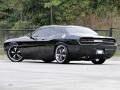Brilliant Black Crystal Pearl - Challenger SRT8 Photo No. 4