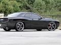 Brilliant Black Crystal Pearl - Challenger SRT8 Photo No. 32