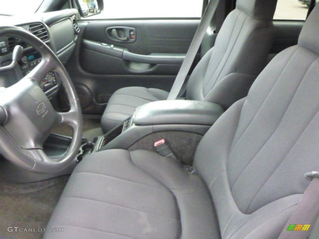 2004 S10 LS Crew Cab 4x4 - Indigo Blue Metallic / Graphite photo #9