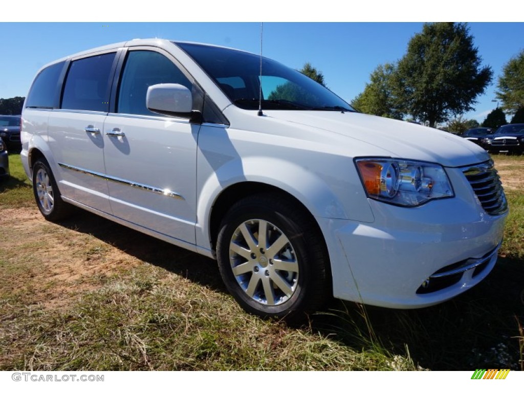 2015 Town & Country Touring - Bright White / Black/Light Graystone photo #4