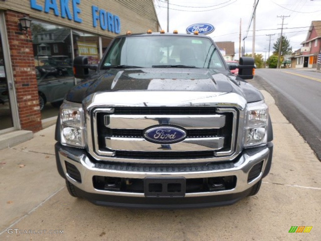 2015 F550 Super Duty XL Super Cab 4x4 Chassis - Black / Steel photo #2