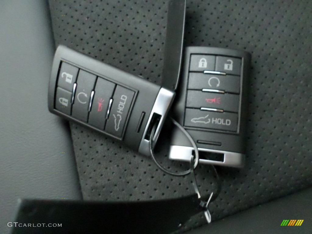 2015 Chevrolet Corvette Stingray Coupe Z51 Keys Photo #98340153
