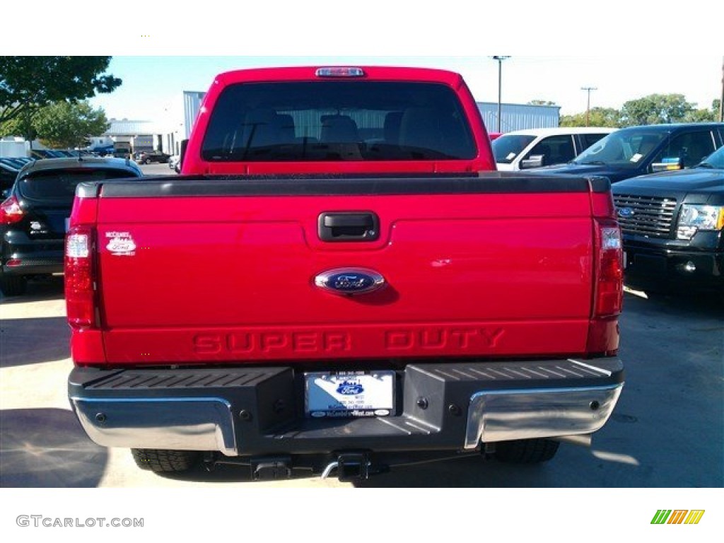 2015 F250 Super Duty XLT Crew Cab 4x4 - Vermillion Red / Steel photo #16