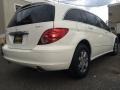Alabaster White - R 350 4Matic Photo No. 4