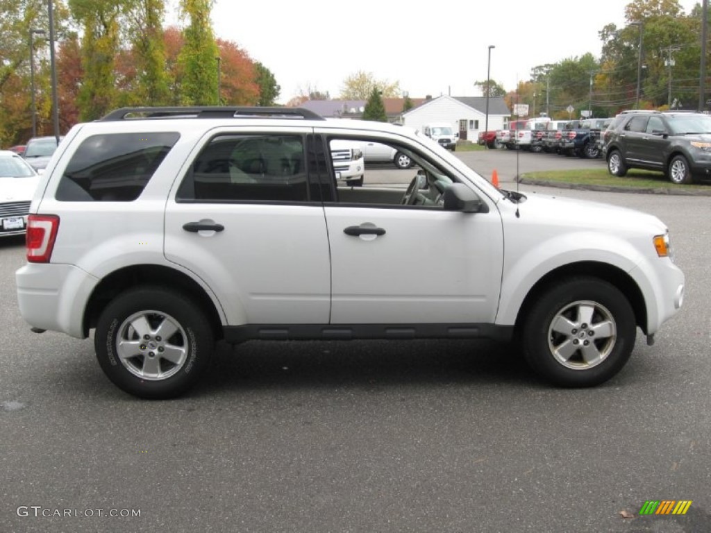 Oxford White 2011 Ford Escape XLT V6 4WD Exterior Photo #98349396