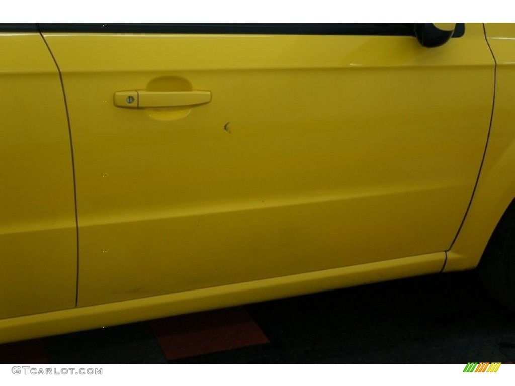 2010 Aveo LT Sedan - Summer Yellow / Charcoal photo #45