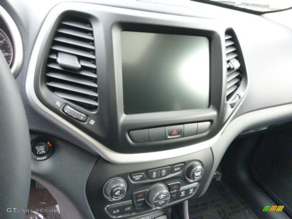 2015 Jeep Cherokee Limited 4x4 Controls Photo #98352558