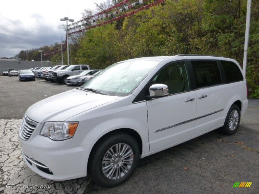 2015 Town & Country Touring-L - Bright White / Dark Frost Beige/Medium Frost Beige photo #1