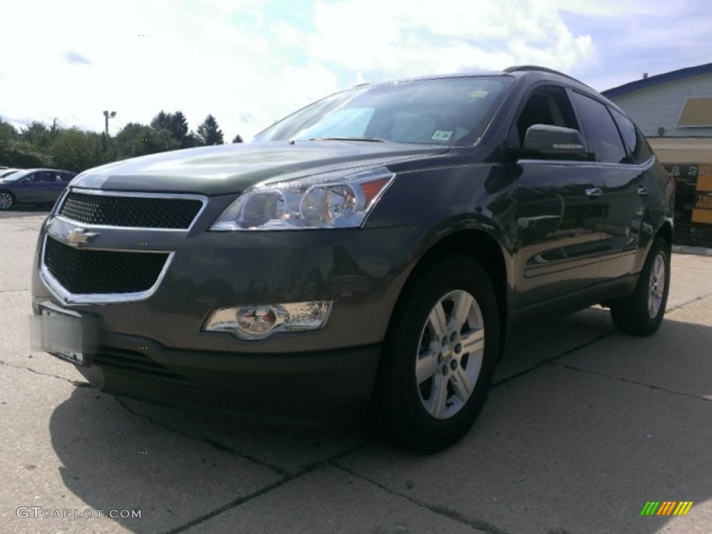 Cyber Gray Metallic Chevrolet Traverse