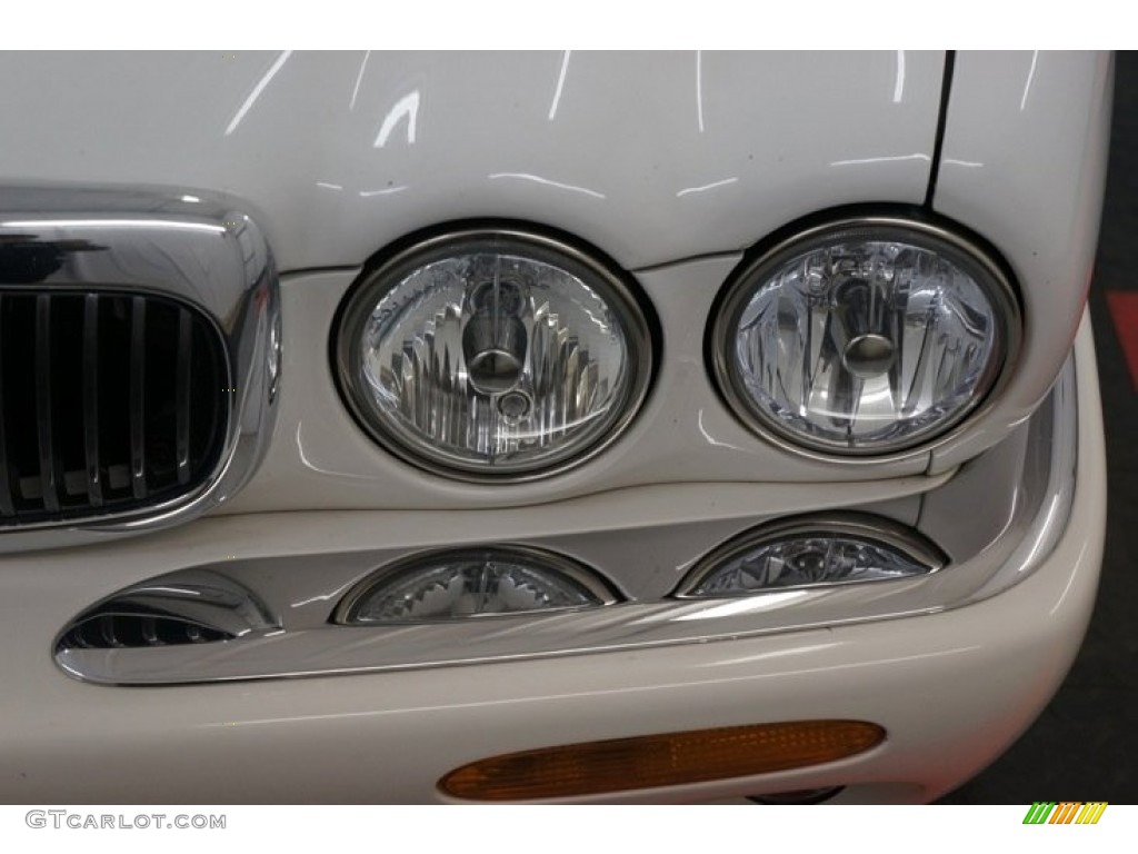 2001 XJ XJ8 - White Onyx / Cashmere photo #36