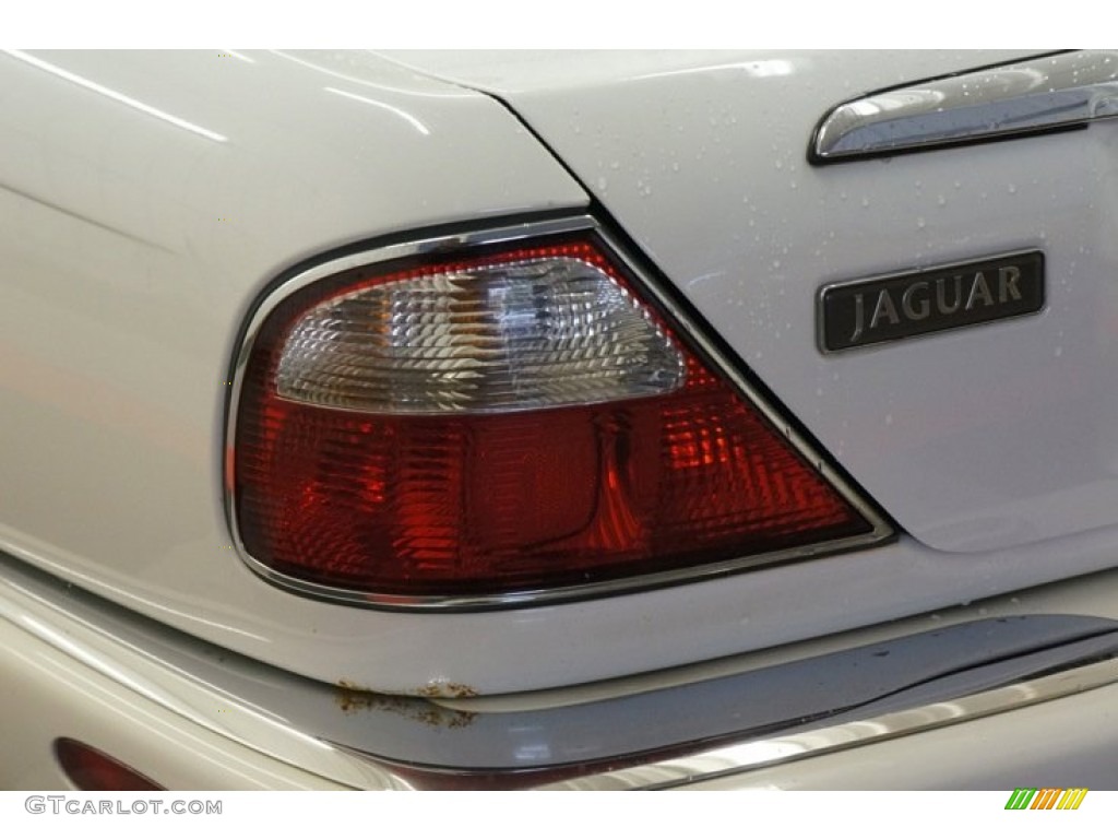 2001 XJ XJ8 - White Onyx / Cashmere photo #51