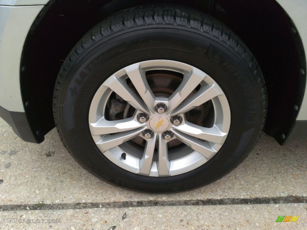 2010 Chevrolet Equinox LS Wheel Photo #98355051