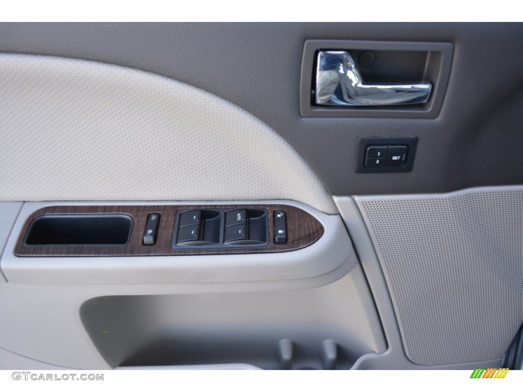 2008 Taurus Limited - Light Ice Blue Metallic / Medium Light Stone photo #8