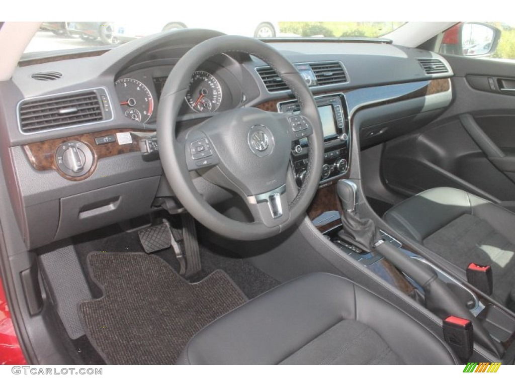 Titan Black Interior 2015 Volkswagen Passat TDI SEL Premium Sedan Photo #98362458