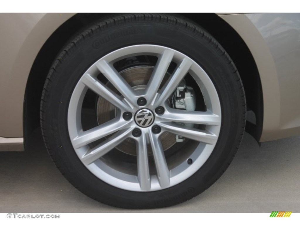 2015 Volkswagen Passat TDI SE Sedan Wheel Photo #98363202