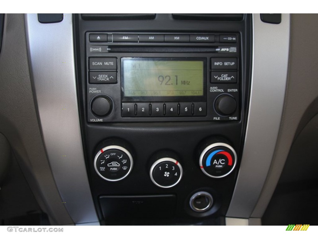 2008 Tucson SE - Platinum Silver / Gray photo #22