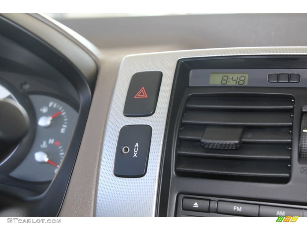 2008 Tucson SE - Platinum Silver / Gray photo #25