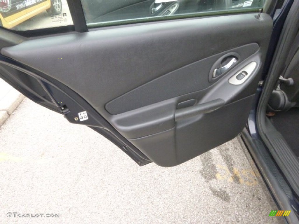 2006 Chevrolet Malibu LT V6 Sedan Ebony Black Door Panel Photo #98370710