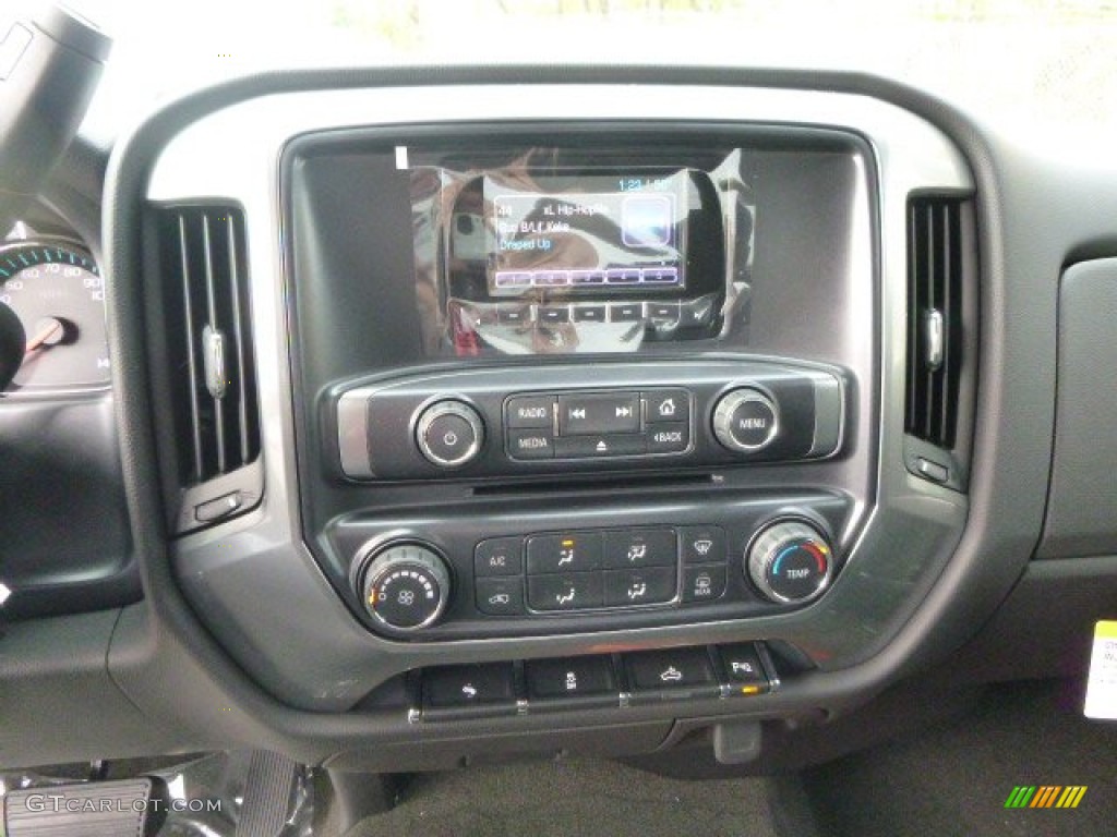 2015 Chevrolet Silverado 3500HD LT Crew Cab 4x4 Controls Photo #98373096