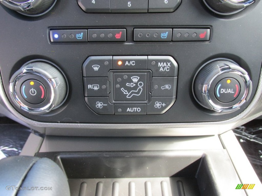 2015 Ford Expedition XLT Controls Photo #98376801