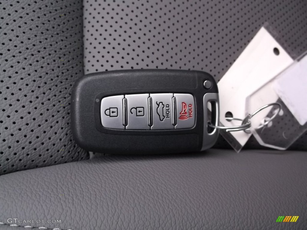 2015 Hyundai Sonata Hybrid Limited Keys Photos