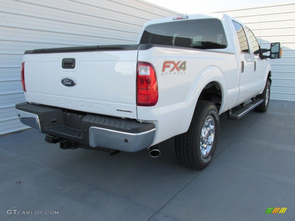 2015 F250 Super Duty XLT Crew Cab 4x4 - Oxford White / Steel photo #4