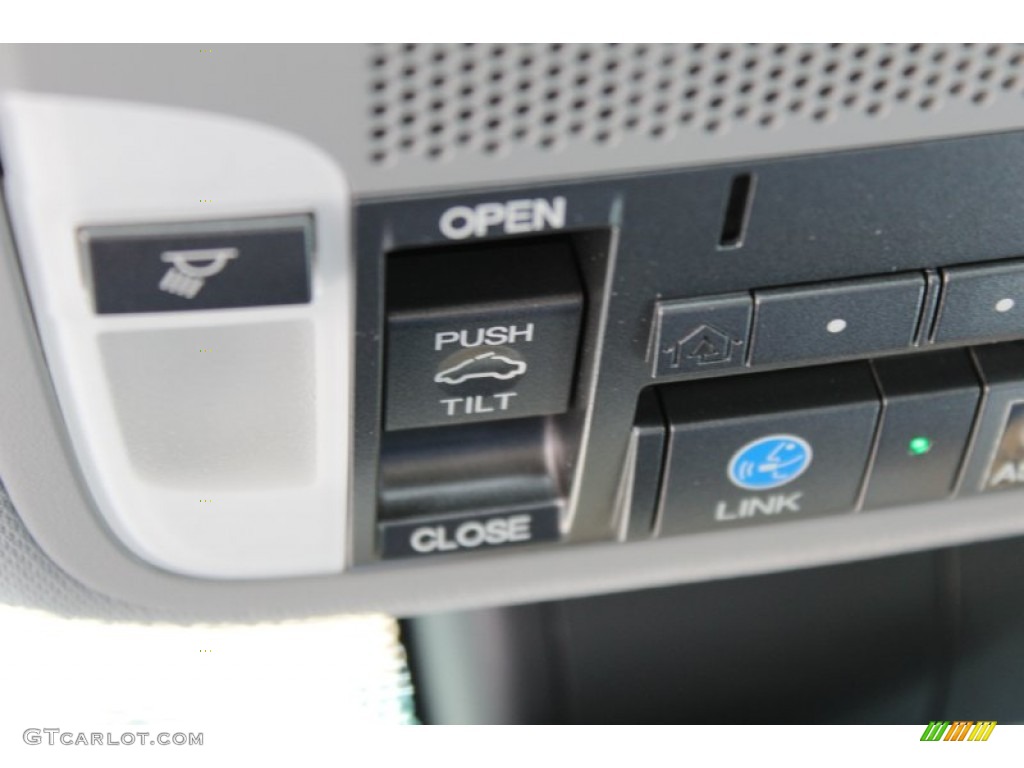 2015 Acura TLX 3.5 Technology SH-AWD Controls Photo #98382432