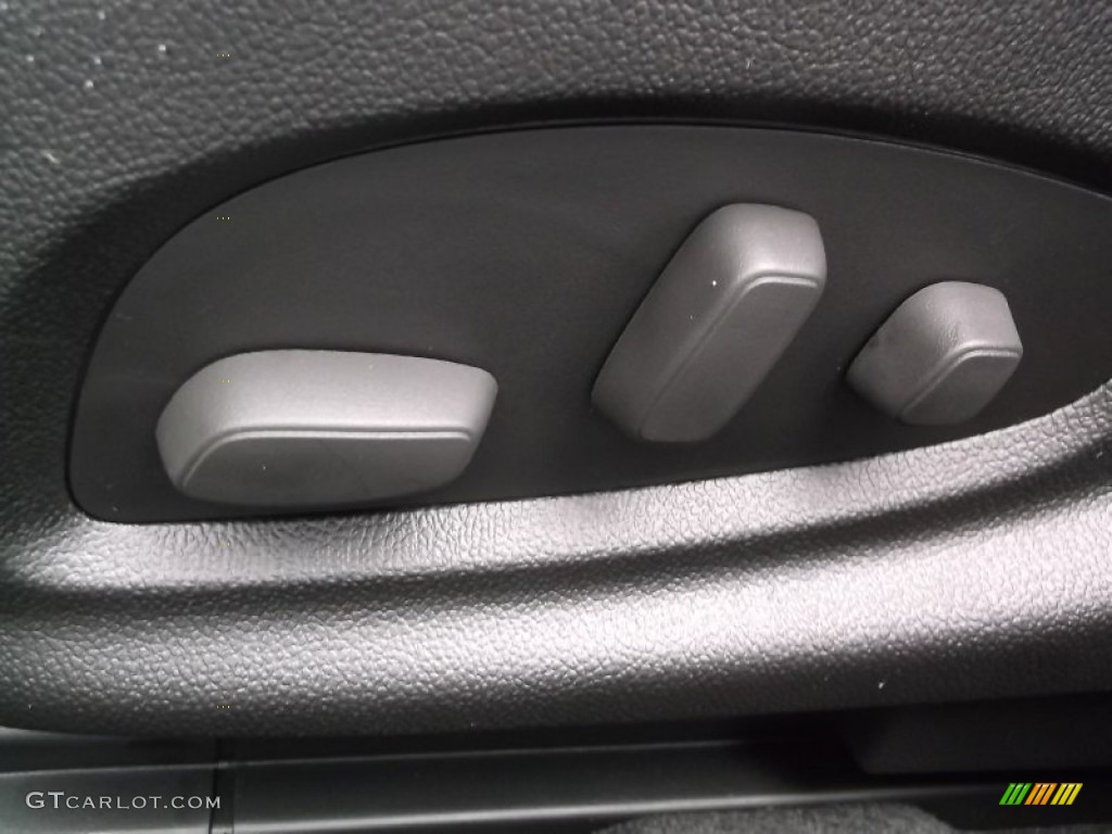 2015 Cadillac ATS 2.0T Luxury AWD Sedan Controls Photo #98386789