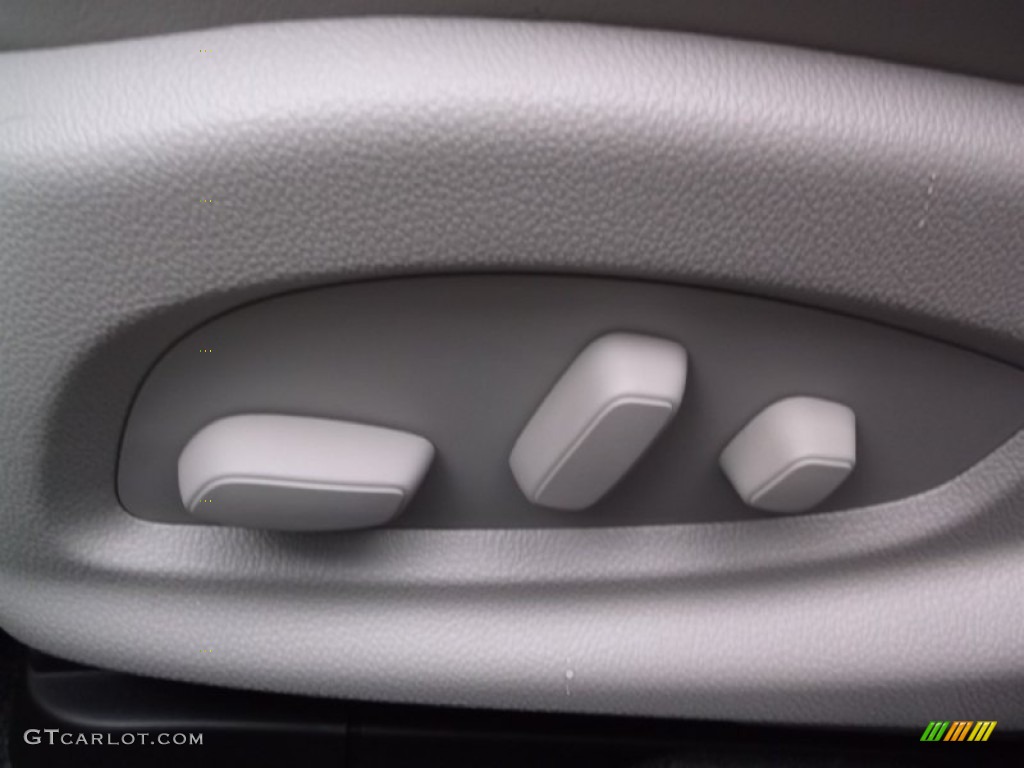 2015 Cadillac ATS 2.0T AWD Sedan Controls Photo #98387272