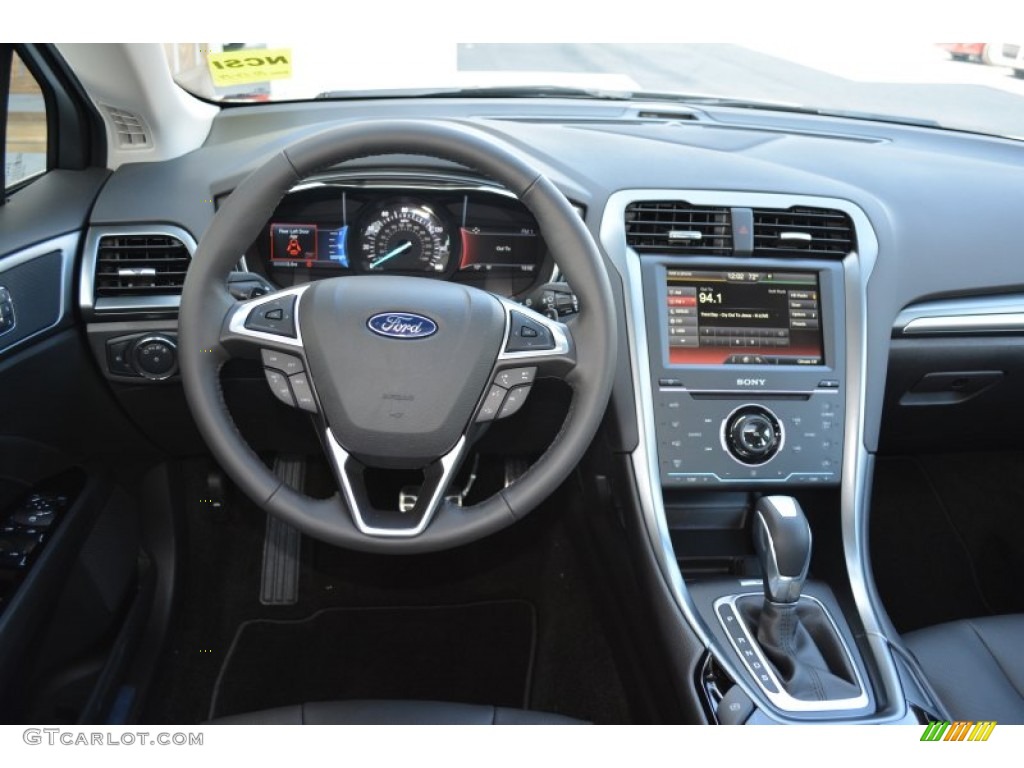 2015 Ford Fusion Titanium Dashboard Photos
