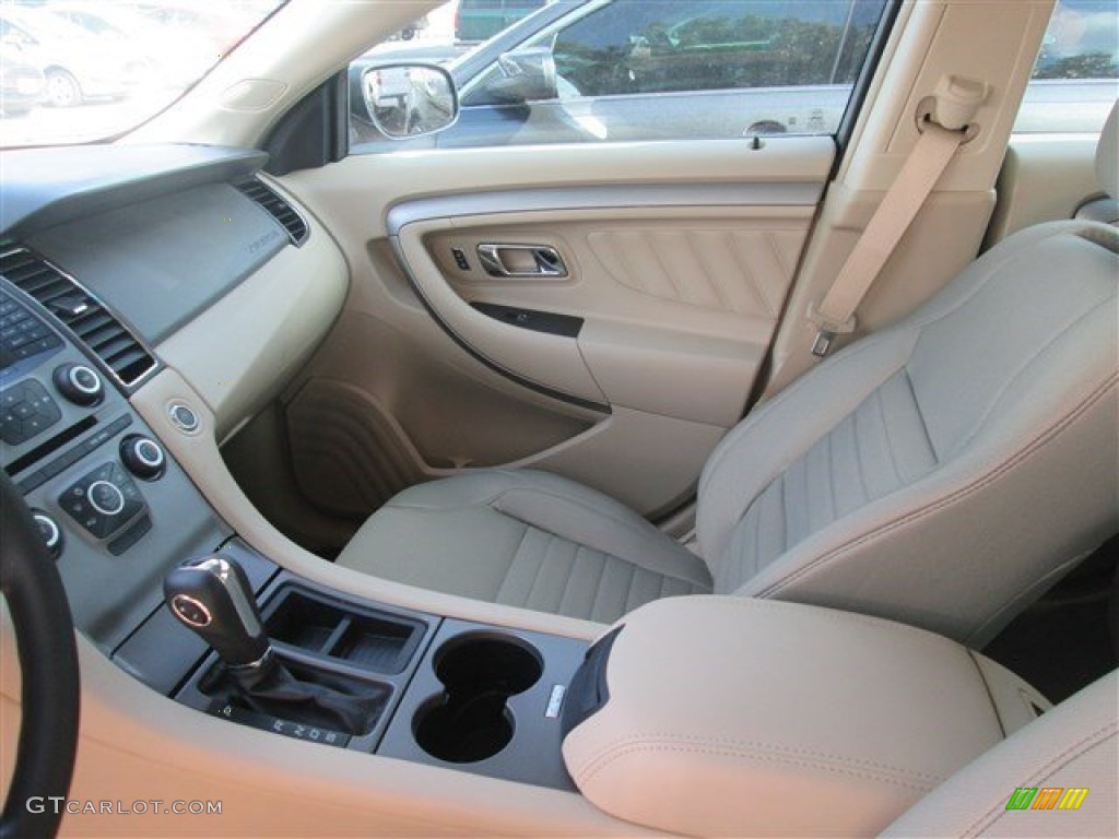 2015 Taurus SE - Caribou Metallic / Dune photo #16